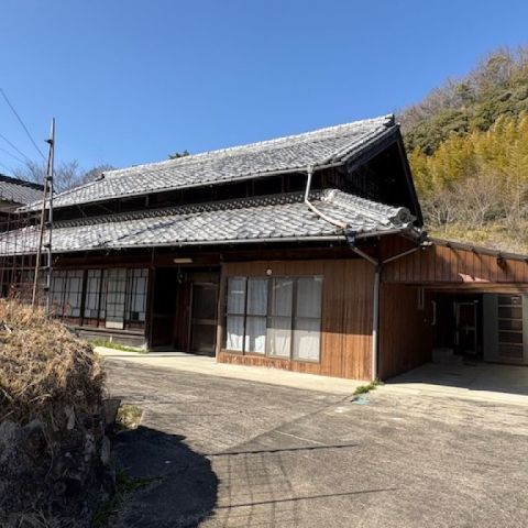 【売中古戸建】津市榊原町